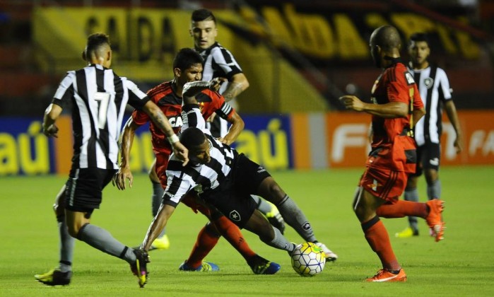 Soi kèo Recife – Botafogo