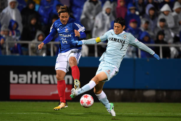 Soi kèo Yokohama Marinos - Urawa Reds