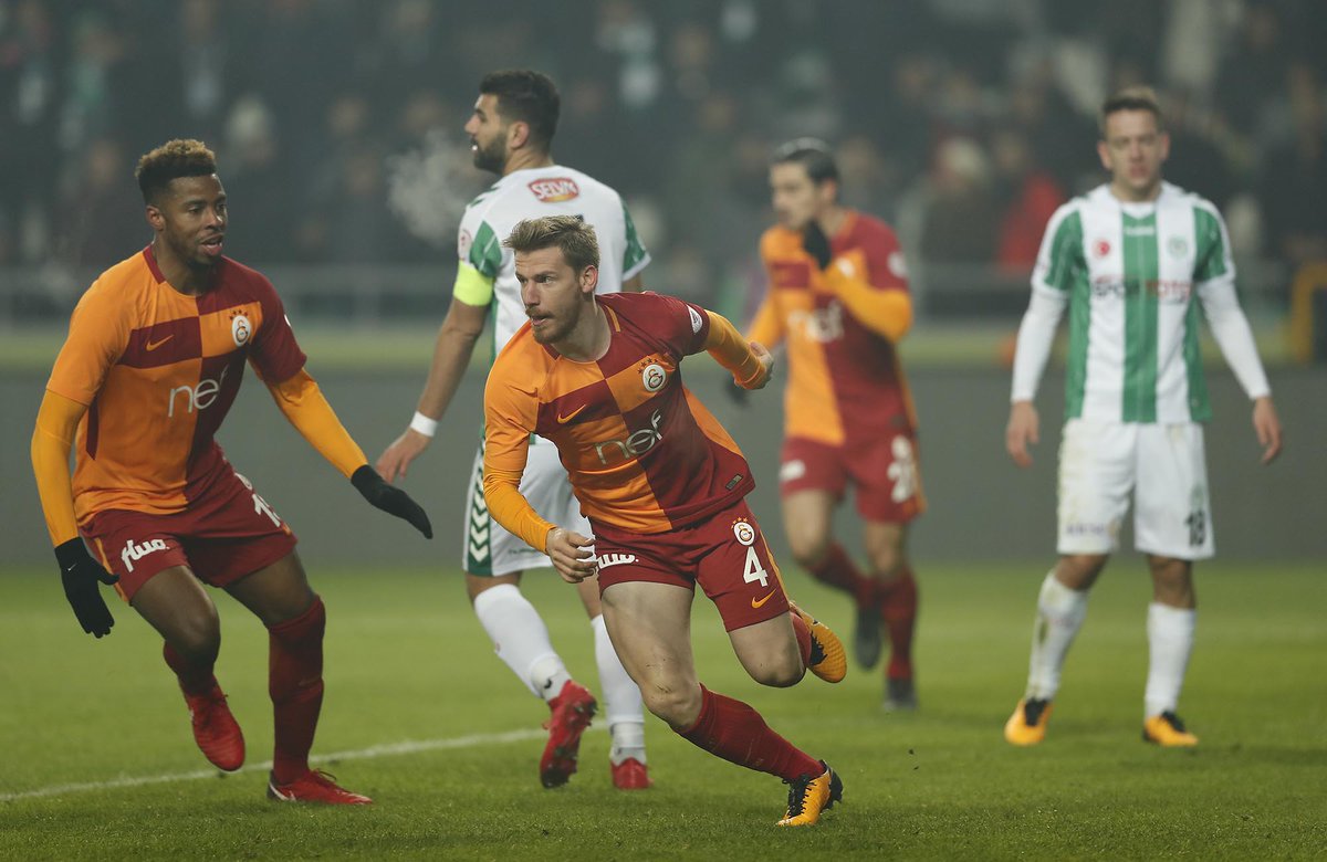 Soi kèo Galatasaray - Schalke