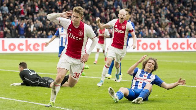 Soi kèo Ajax – Heerenveen