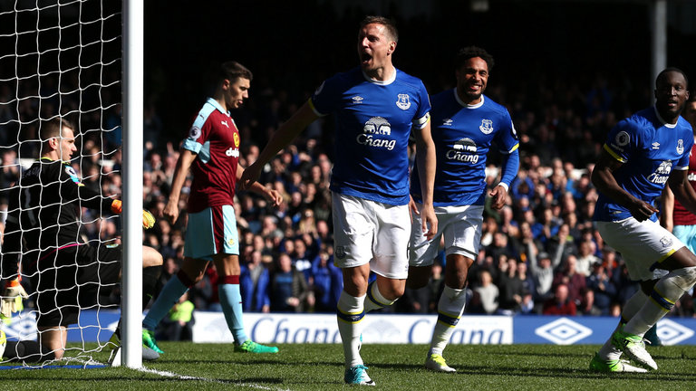 Soi kèo Everton - Burnley