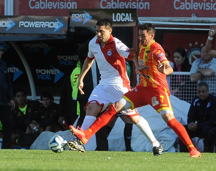 Soi kèo Argentinos Juniors – Defensa, 05h00 ngày 3/2