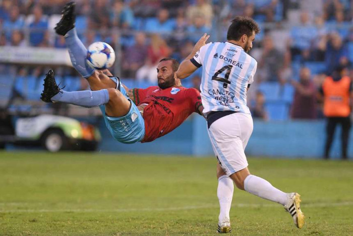 Soi kèo Temperley - Talleres Cordoba, 05h00 ngày 06/2