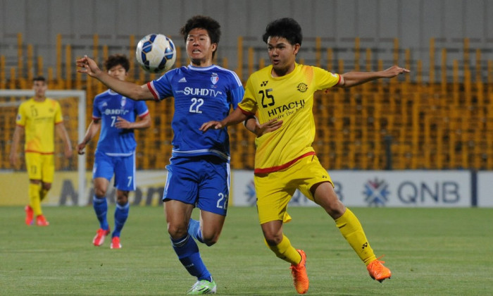 Soi kèo Gangwon - Suwon Bluewings, 18h00 ngày 11/4