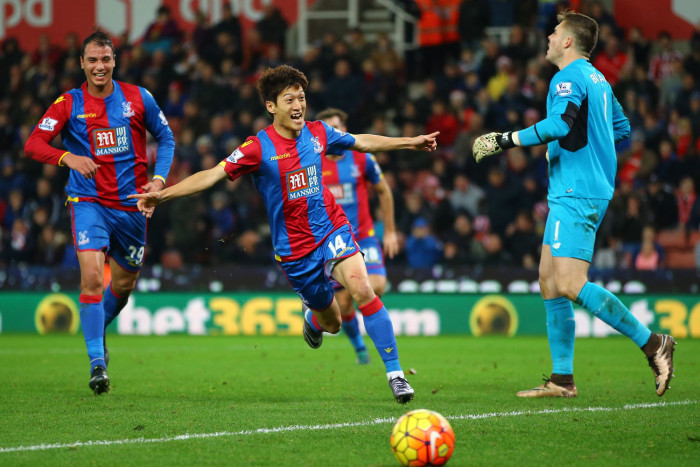 Soi kèo Stoke - Crystal Palace, 18h30 ngày 5/5