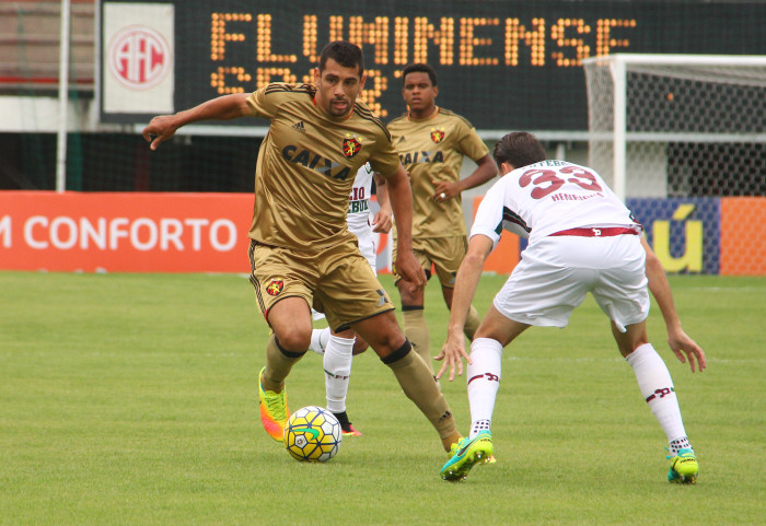 Soi kèo Recife – Fluminense, 02h00 ngày 23/7