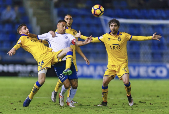 Soi kèo Tenerife - Cadiz, 03h00 ngày 13/9