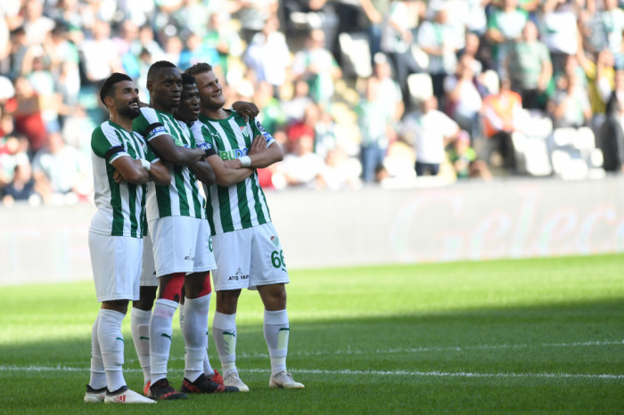 Soi kèo Bursaspor – Alanyaspor, 00h00 ngày 27/10