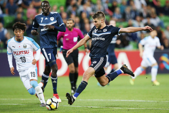 Soi kèo Newcastle Jets - Melbourne Victory, 15h50 ngày 3/11