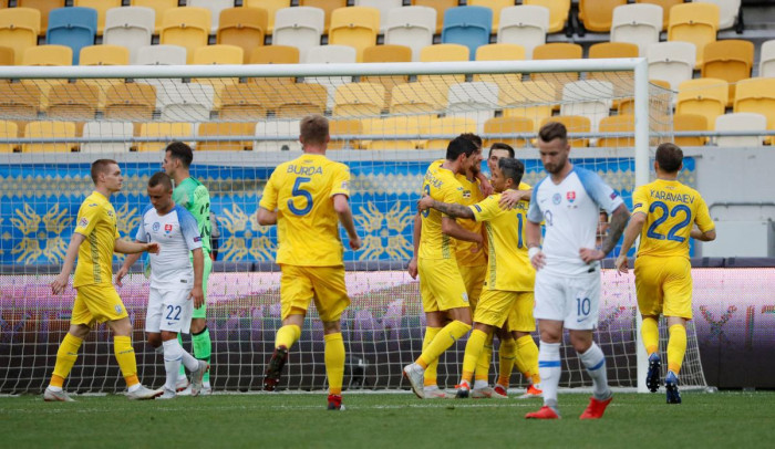 Soi kèo Slovakia – Ukraine, 02h45 ngày 17/11