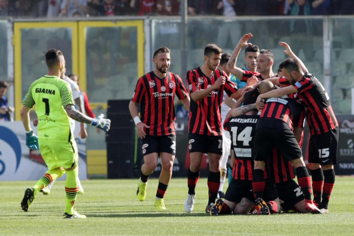 Soi kèo Foggia - Cremonese, 03h00 ngày 15/12