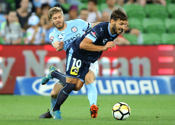 Soi kèo Central Coast - Melbourne City, 15h50 ngày 16/1