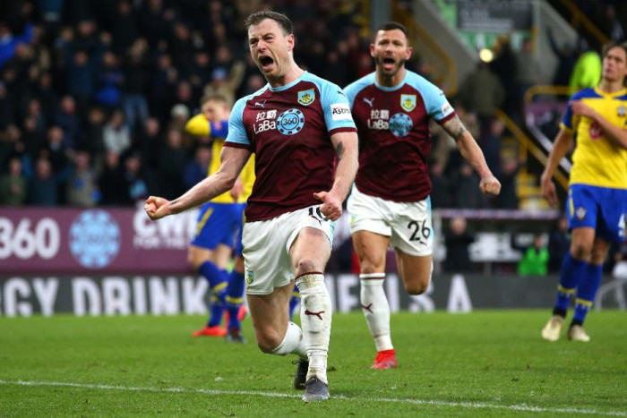 Soi kèo Burnley - Crystal Palace, 22h00 ngày 2/3