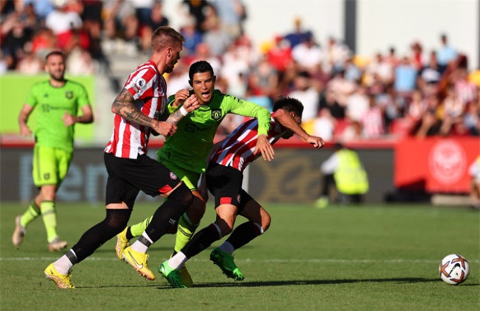 Soi kèo, dự đoán Colchester vs Brentford, 01h45 ngày 24/8 - Cúp Liên Đoàn Anh