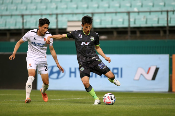 Soi kèo, dự đoán Gwangju vs Jeonbuk, 14h30 ngày 21/9 - K-League 1