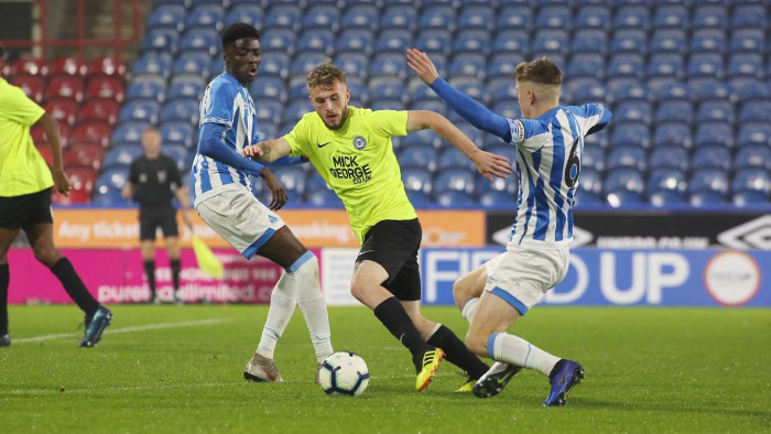 Soi kèo, dự đoán Peterborough vs Huddersfield, 02h45 ngày 3/11 - Hạng Nhất Anh