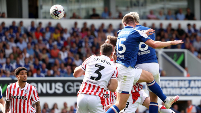 Soi kèo, dự đoán Stoke vs Ipswich, 22h00 ngày 1/1 - Hạng Nhất Anh