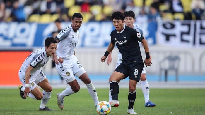 Soi kèo, dự đoán Suwon vs Seongnam, 17h30 ngày 12/10 - K-League