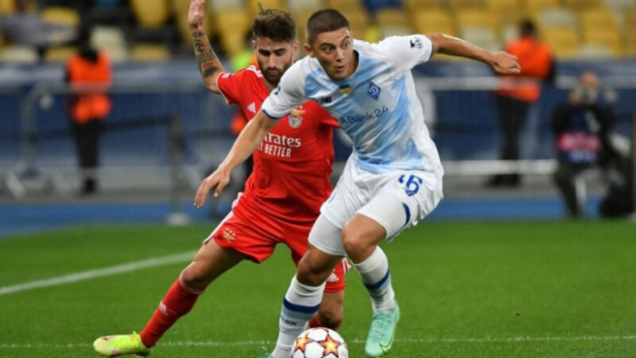 Soi kèo phạt góc Dynamo Kyiv vs Benfica, 02h00 ngày 18/8 - Champions League