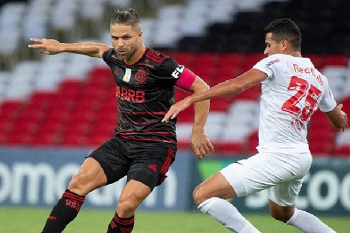 Soi kèo phạt góc Flamengo vs Bragantino, 07h30 ngày 24/11 - VĐQG Brazil