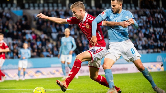 Soi kèo phạt góc Malmo vs Vikingur, 00h00 ngày 6/7 - Champions League