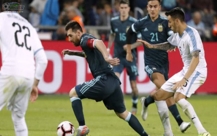 Soi kèo tài xỉu Argentina vs Uruguay, 07h00 ngày 19/6 - Copa America