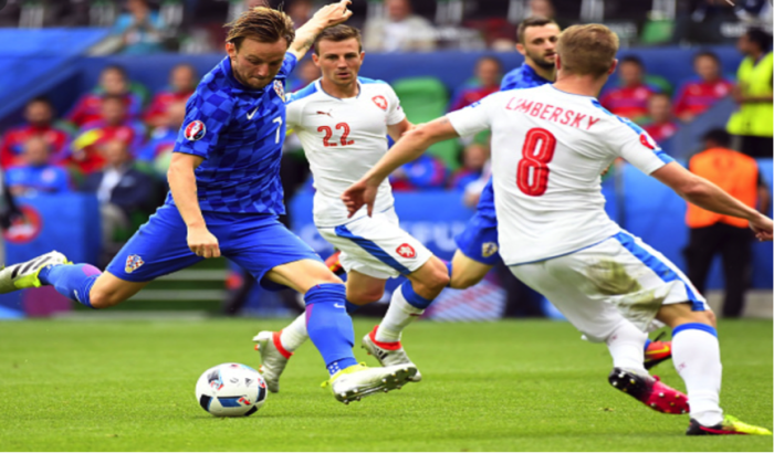 Soi kèo tài xỉu Croatia vs Séc, 22h59 ngày 18/6 - Euro 2021